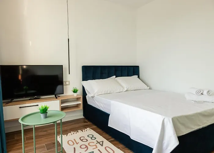 Prime Location In Appartement *